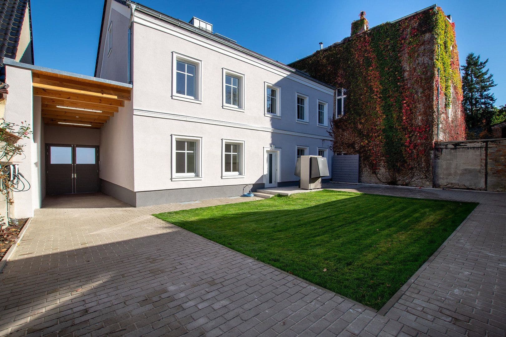 Predaj domu 250 m², pozemok 430 m², Potsdamer Str. 104, Potsdam, Brandenbursko Predaj domu 250 m², pozemok 430 m², Potsdamer Str. 104, Potsdam, Brandenbursko