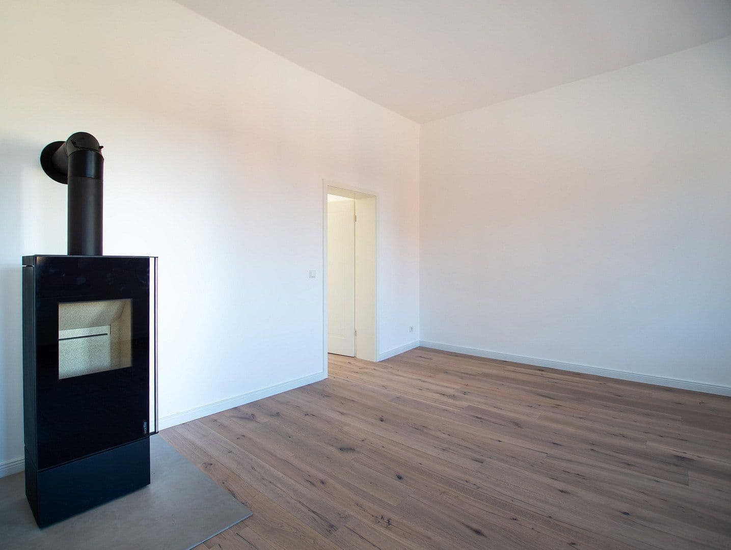 Predaj domu 250 m², pozemok 430 m², Potsdamer Str. 104, Potsdam, Brandenbursko Predaj domu 250 m², pozemok 430 m², Potsdamer Str. 104, Potsdam, Brandenbursko