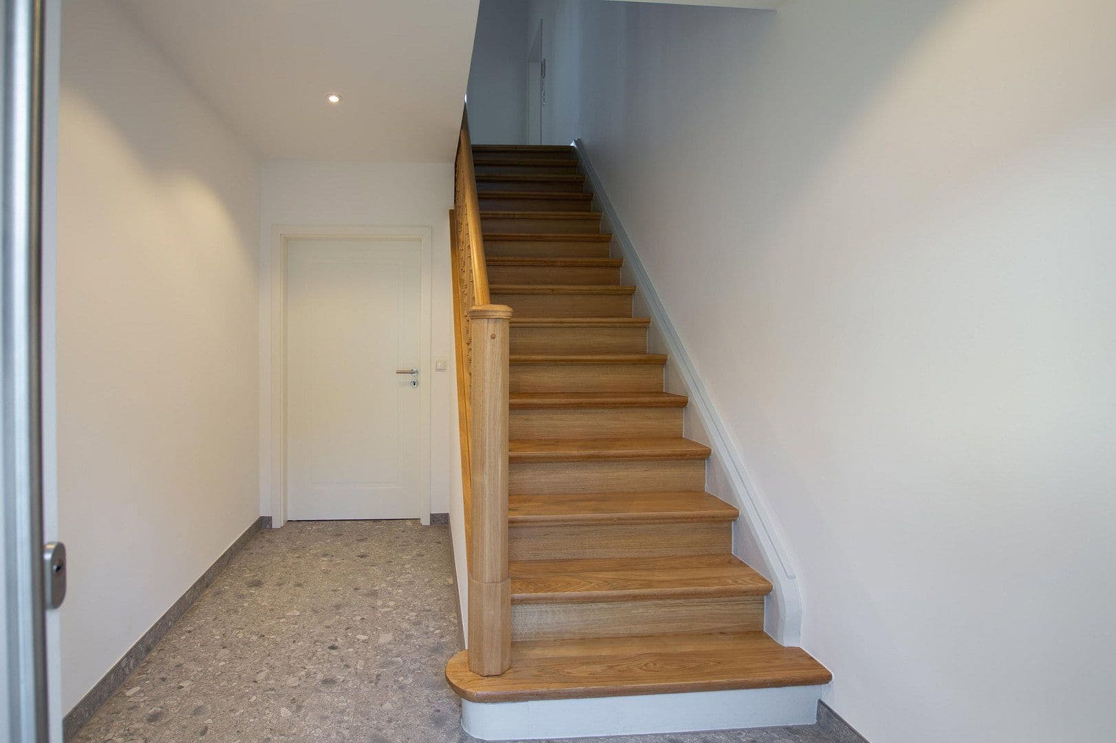 Predaj domu 250 m², pozemok 430 m², Potsdamer Str. 104, Potsdam, Brandenbursko Predaj domu 250 m², pozemok 430 m², Potsdamer Str. 104, Potsdam, Brandenbursko
