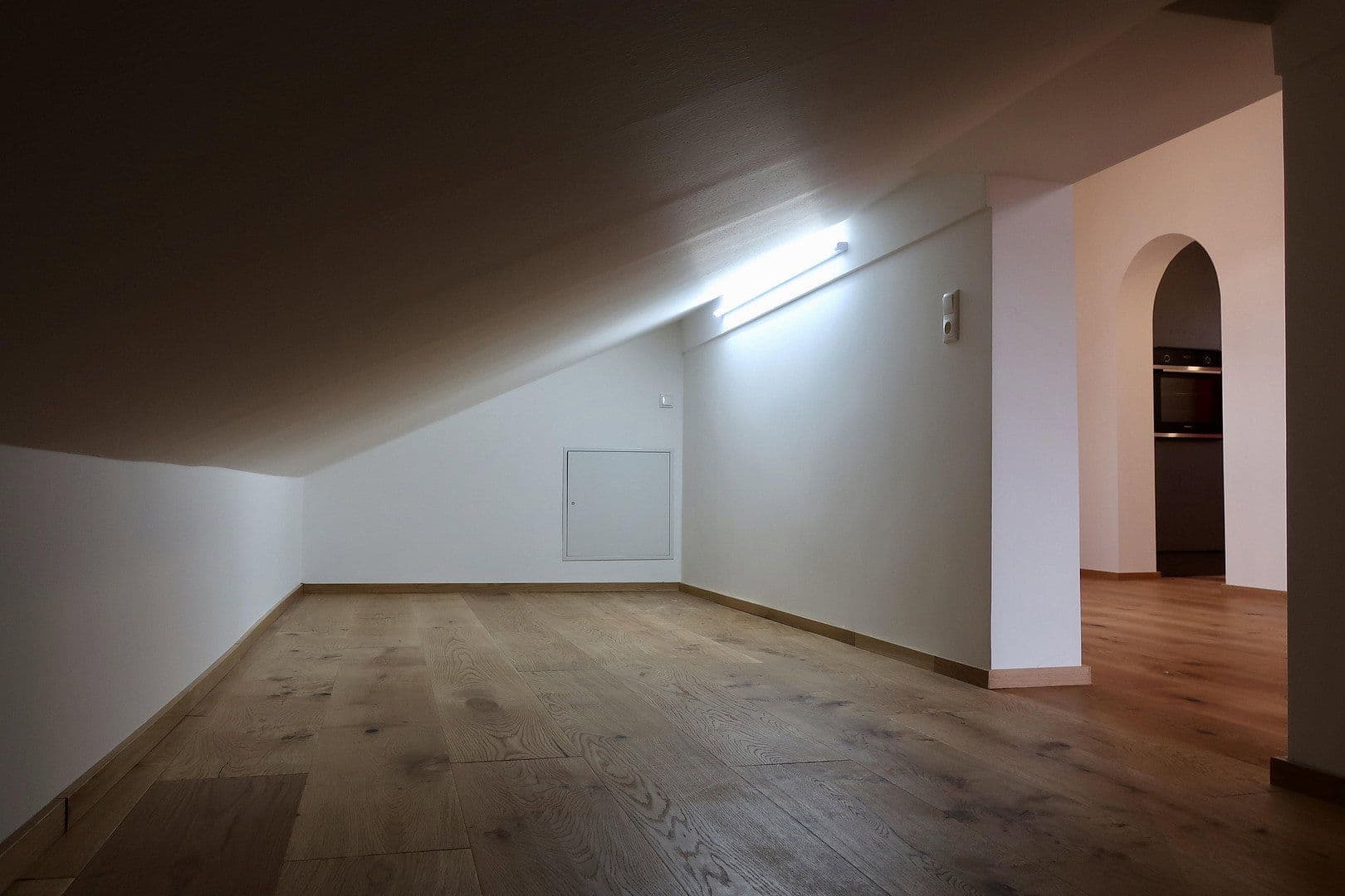 Prenájom bytu 3-izbový 90 m², Weißachenerstraße 59, Bergen, Bavorsko Prenájom bytu 3-izbový 90 m², Weißachenerstraße 59, Bergen, Bavorsko
