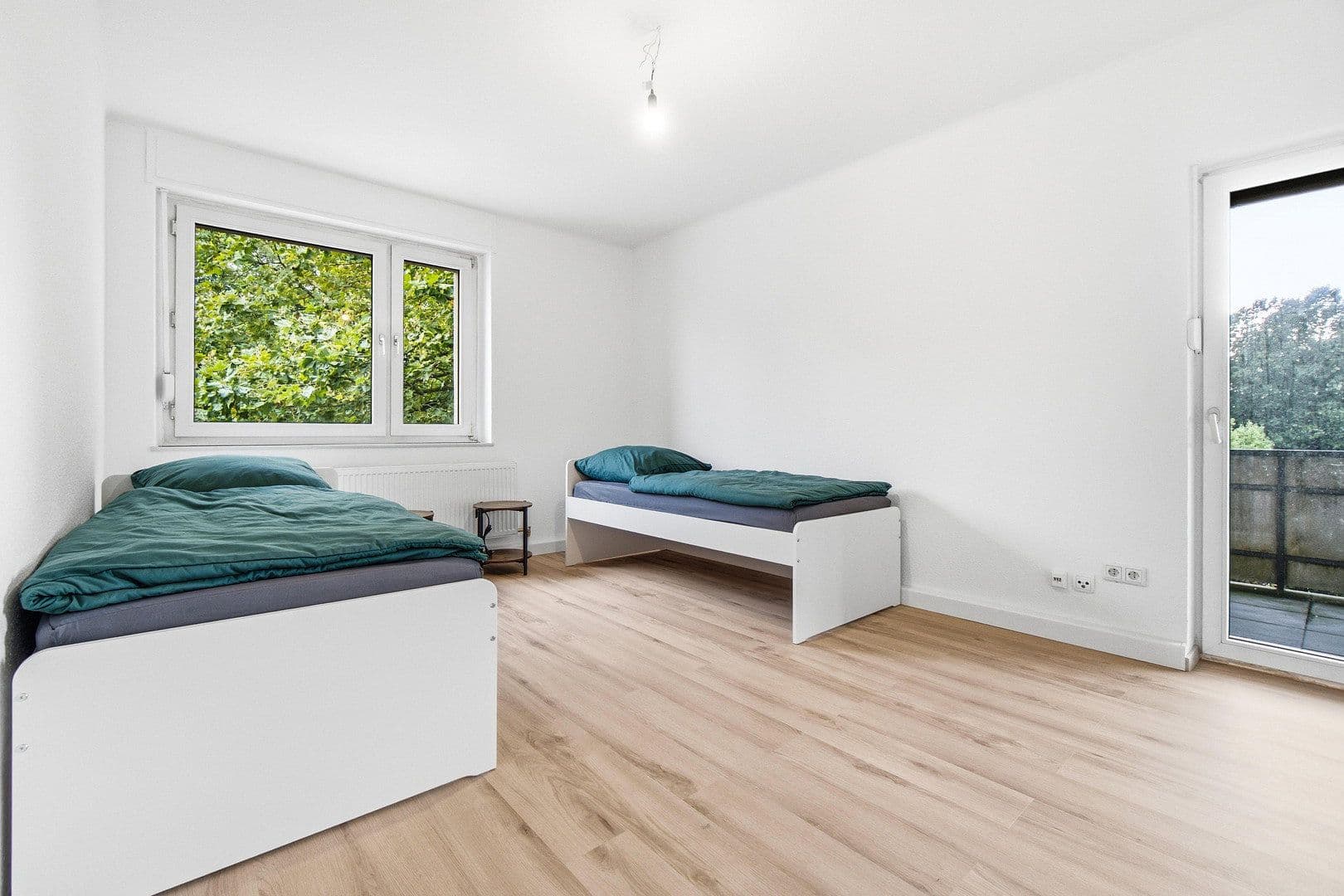 Predaj domu 420 m², pozemok 488 m², Detmolder Straße 407, Bielefeld, Severné Porýnie - Westfálsko Predaj domu 420 m², pozemok 488 m², Detmolder Straße 407, Bielefeld, Severné Porýnie - Westfálsko