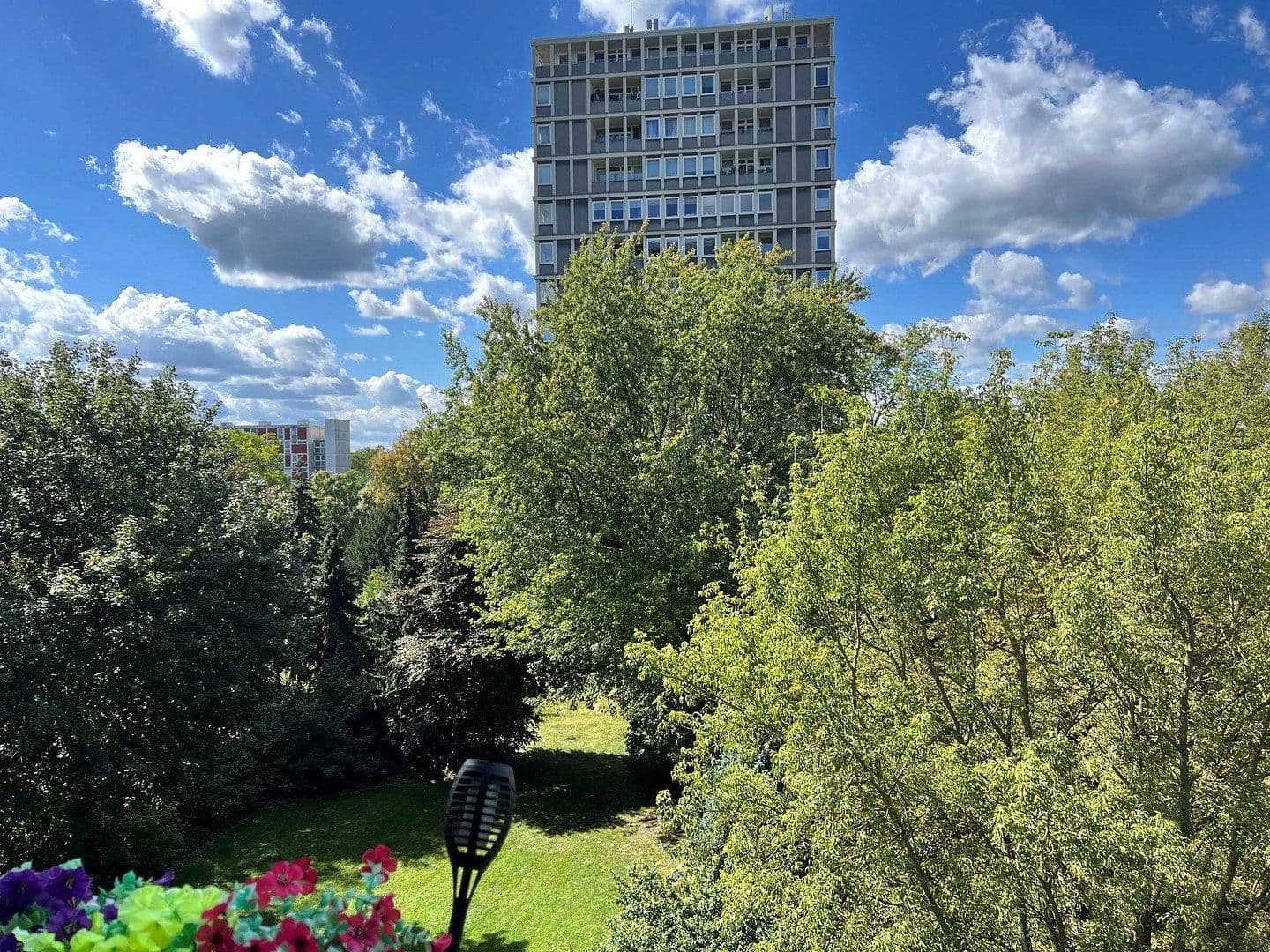 Predaj bytu 2-izbový 60 m², Bartningallee 11/13, Berlin, Berlín Predaj bytu 2-izbový 60 m², Bartningallee 11/13, Berlin, Berlín