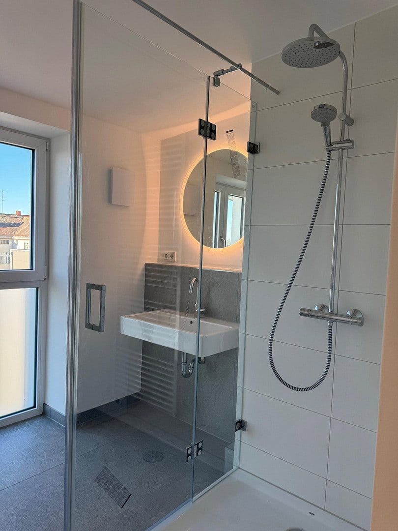 Predaj bytu 2-izbový 67 m², Walderseestraße, Berlin, Berlín Predaj bytu 2-izbový 67 m², Walderseestraße, Berlin, Berlín