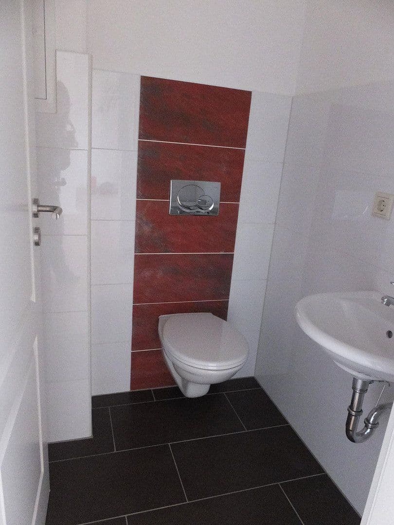 Prenájom bytu 4-izbový 116 m², Domstraße 3a, Merseburg, Sasko-Anhaltsko Prenájom bytu 4-izbový 116 m², Domstraße 3a, Merseburg, Sasko-Anhaltsko