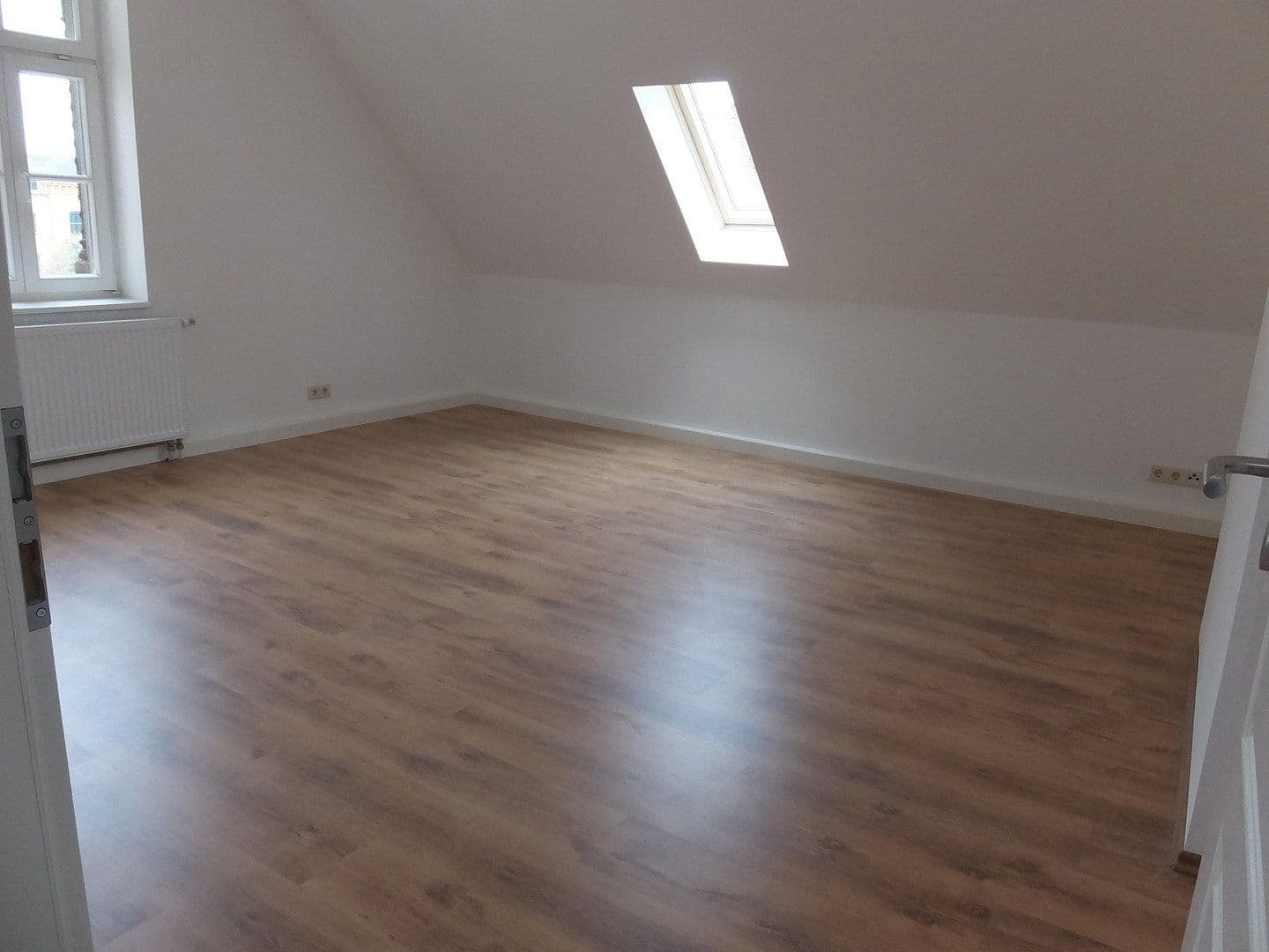 Prenájom bytu 4-izbový 116 m², Domstraße 3a, Merseburg, Sasko-Anhaltsko Prenájom bytu 4-izbový 116 m², Domstraße 3a, Merseburg, Sasko-Anhaltsko