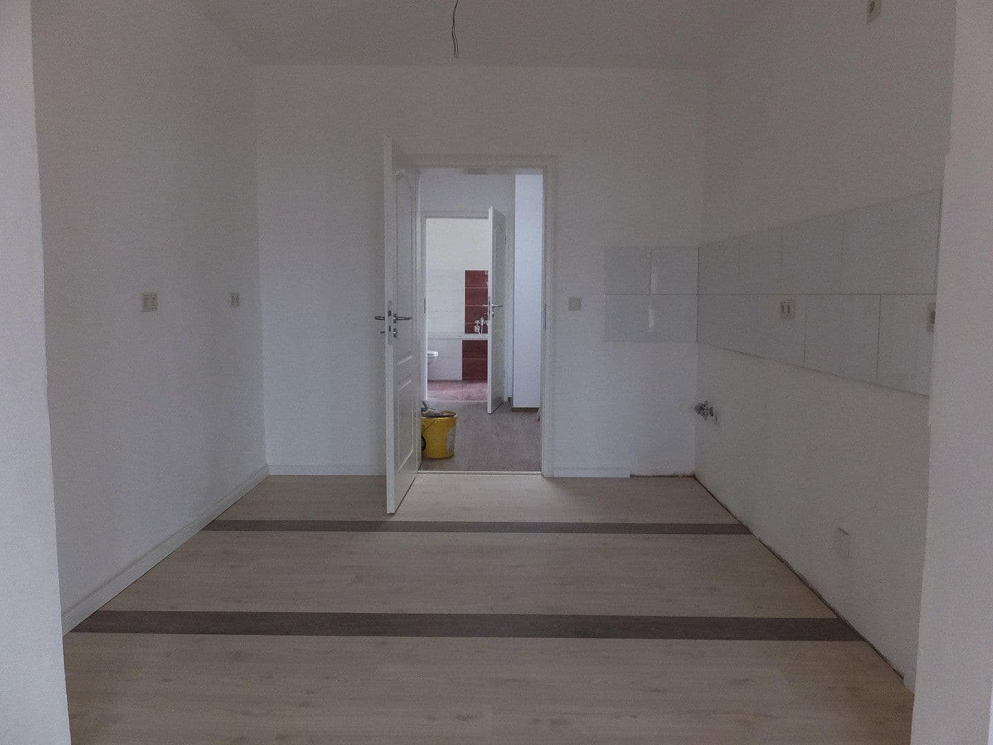 Prenájom bytu 4-izbový 116 m², Domstraße 3a, Merseburg, Sasko-Anhaltsko Prenájom bytu 4-izbový 116 m², Domstraße 3a, Merseburg, Sasko-Anhaltsko