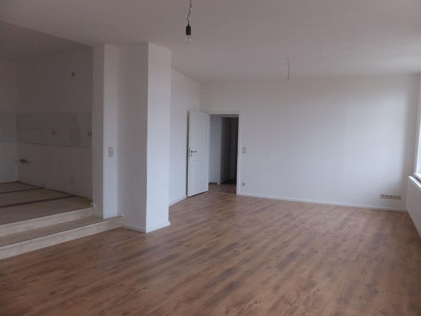 Prenájom bytu 4-izbový 116 m², Domstraße 3a, Merseburg, Sasko-Anhaltsko Prenájom bytu 4-izbový 116 m², Domstraße 3a, Merseburg, Sasko-Anhaltsko
