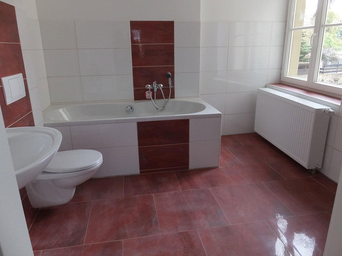 Prenájom bytu 4-izbový 116 m², Domstraße 3a, Merseburg, Sasko-Anhaltsko Prenájom bytu 4-izbový 116 m², Domstraße 3a, Merseburg, Sasko-Anhaltsko