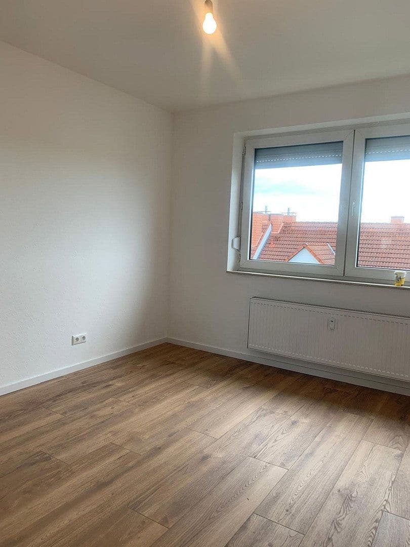 Prenájom bytu 3-izbový 70 m², Theodor-Simoneit-Str. 2, Kahl am Main, Bavorsko Prenájom bytu 3-izbový 70 m², Theodor-Simoneit-Str. 2, Kahl am Main, Bavorsko