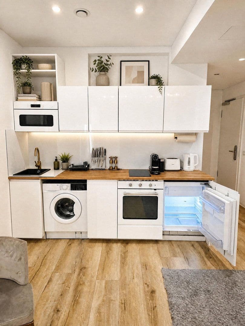 Predaj domu 415 m², pozemok 856 m², Reismühlenstr. 4, München, Bavorsko Predaj domu 415 m², pozemok 856 m², Reismühlenstr. 4, München, Bavorsko
