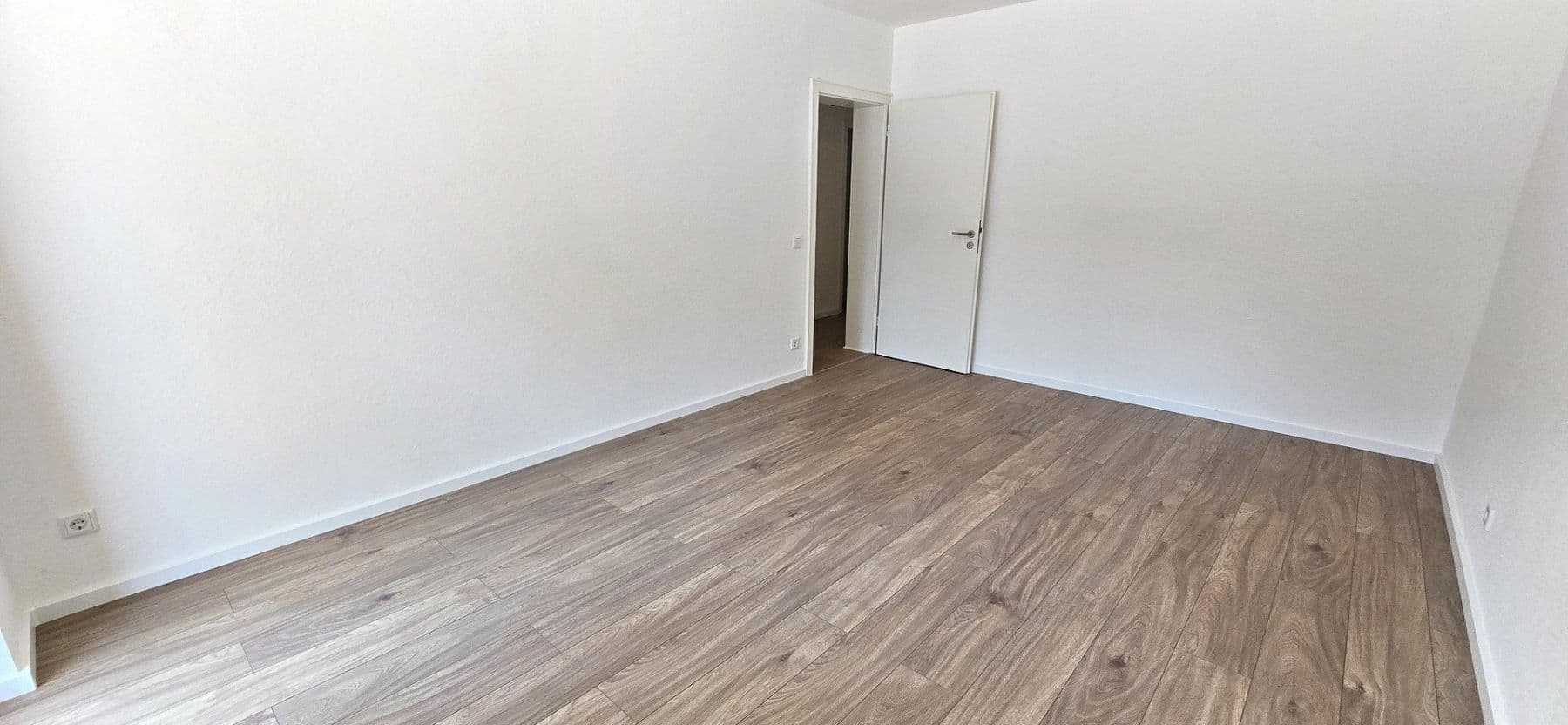 Predaj bytu 3-izbový 80 m², Duisburg, Severné Porýnie - Westfálsko Predaj bytu 3-izbový 80 m², Duisburg, Severné Porýnie - Westfálsko