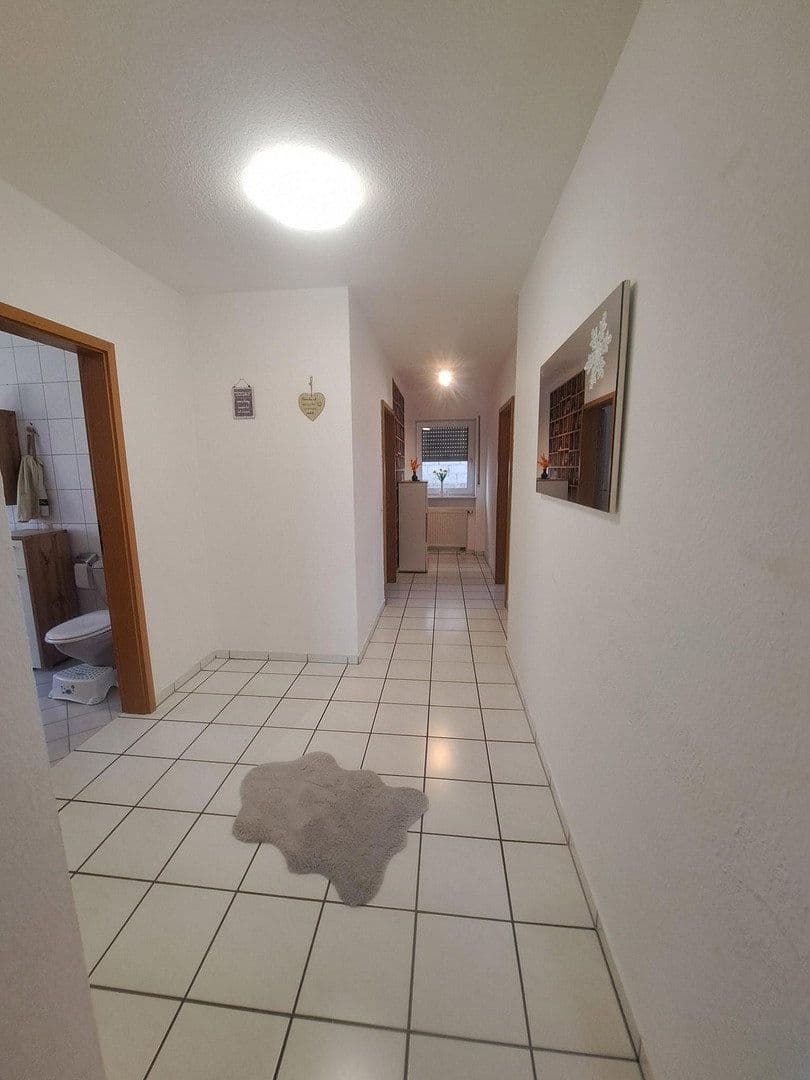 Prenájom bytu 4-izbový 118 m², Backhausweg 6, Udenheim, Porýnie-Falcko Prenájom bytu 4-izbový 118 m², Backhausweg 6, Udenheim, Porýnie-Falcko