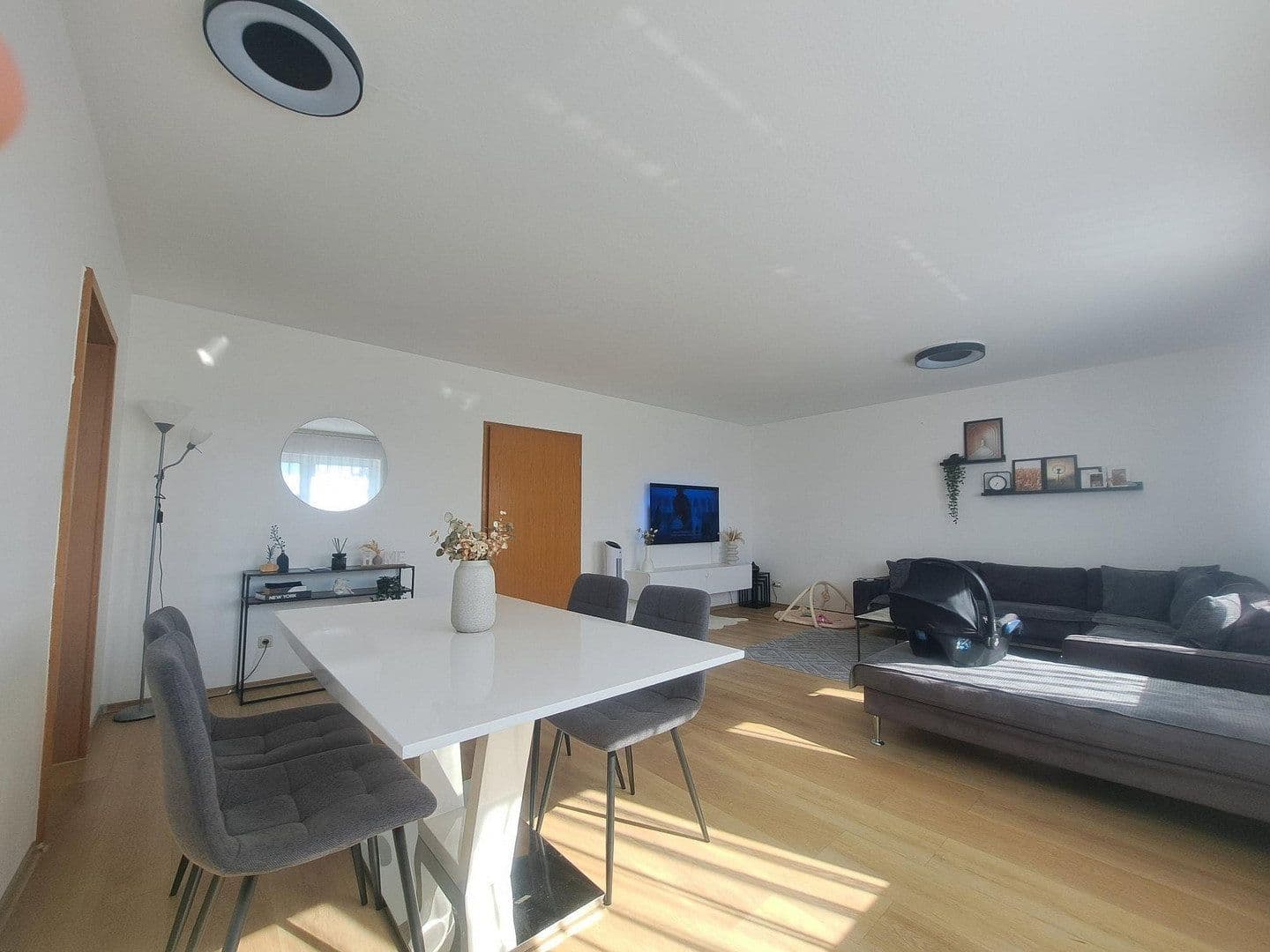 Prenájom bytu 4-izbový 118 m², Backhausweg 6, Udenheim, Porýnie-Falcko Prenájom bytu 4-izbový 118 m², Backhausweg 6, Udenheim, Porýnie-Falcko
