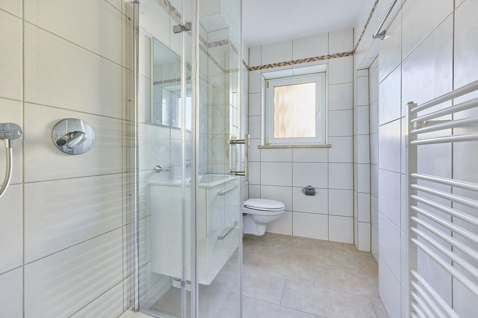 Predaj bytu 3-izbový 70 m², Frankfurt-Unterliederbach, Hesensko Predaj bytu 3-izbový 70 m², Frankfurt-Unterliederbach, Hesensko