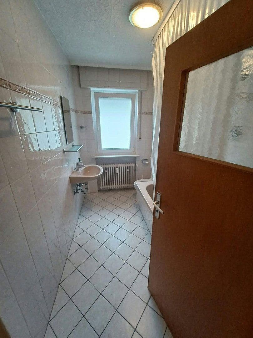 Prenájom bytu 3-izbový 76 m², Theodor-Heuss-Straße 7, Waldsee, Porýnie-Falcko Prenájom bytu 3-izbový 76 m², Theodor-Heuss-Straße 7, Waldsee, Porýnie-Falcko