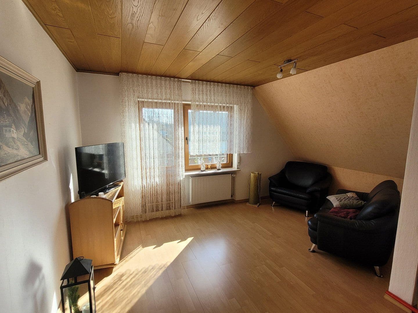 Predaj domu 155 m², pozemok 744 m², Korbach, Hesensko Predaj domu 155 m², pozemok 744 m², Korbach, Hesensko