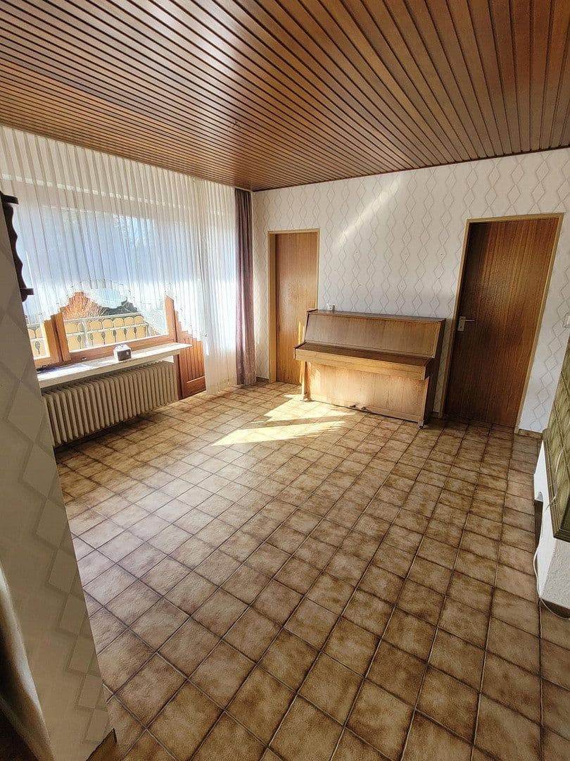 Predaj domu 155 m², pozemok 744 m², Korbach, Hesensko Predaj domu 155 m², pozemok 744 m², Korbach, Hesensko