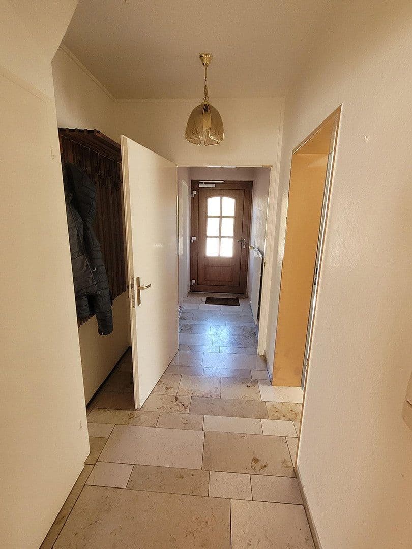 Predaj domu 155 m², pozemok 744 m², Korbach, Hesensko Predaj domu 155 m², pozemok 744 m², Korbach, Hesensko