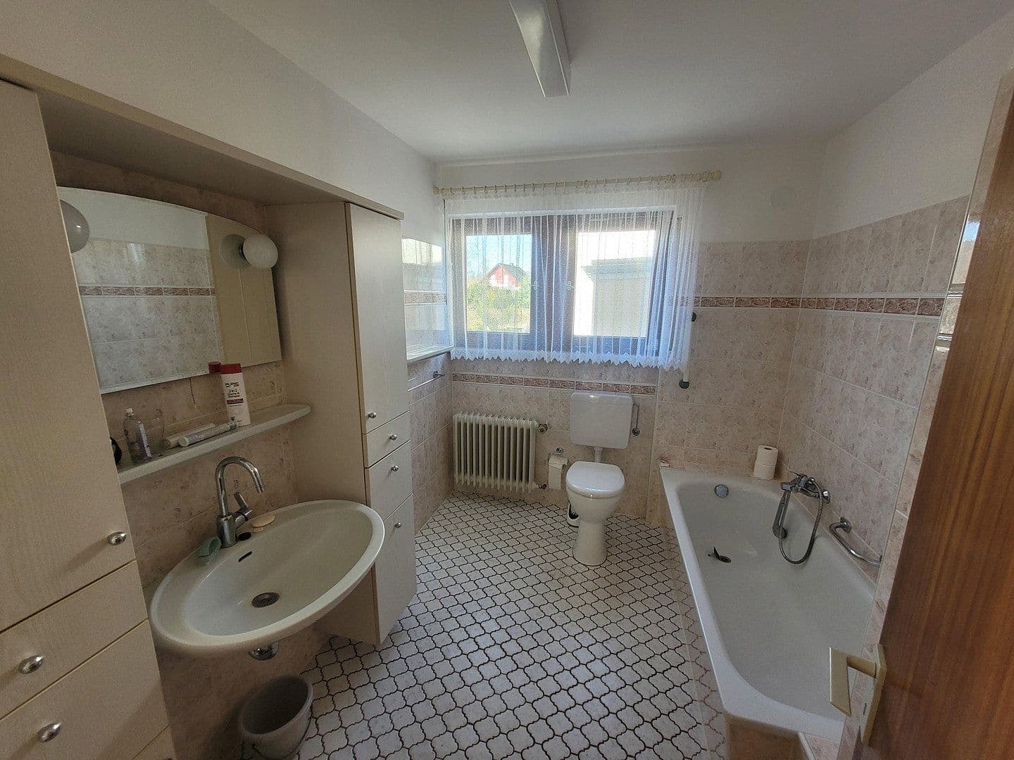 Predaj domu 155 m², pozemok 744 m², Korbach, Hesensko Predaj domu 155 m², pozemok 744 m², Korbach, Hesensko