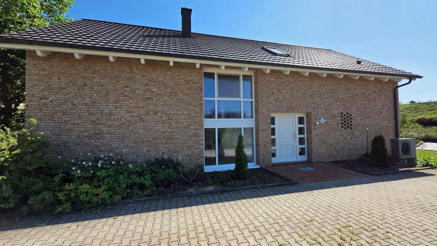 Predaj domu 177 m², pozemok 2.100 m², Hohenburg, Bavorsko Predaj domu 177 m², pozemok 2.100 m², Hohenburg, Bavorsko