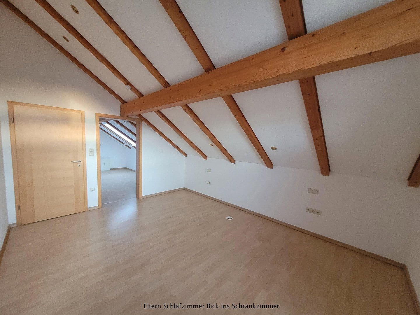 Predaj domu 177 m², pozemok 2.100 m², Hohenburg, Bavorsko Predaj domu 177 m², pozemok 2.100 m², Hohenburg, Bavorsko