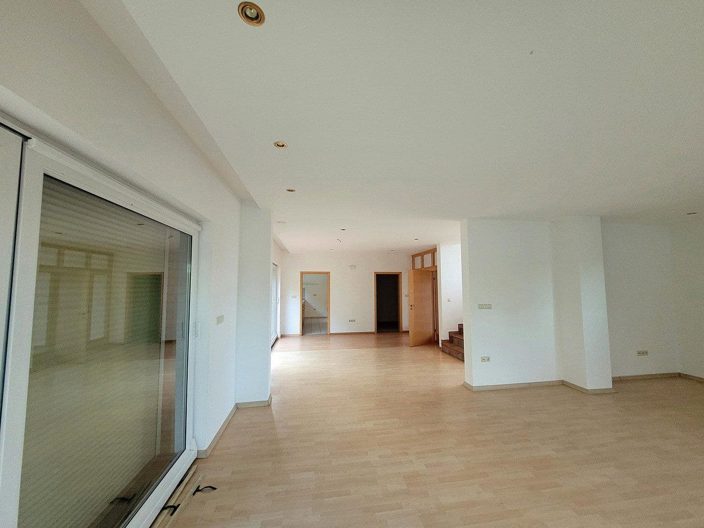 Predaj domu 177 m², pozemok 2.100 m², Hohenburg, Bavorsko Predaj domu 177 m², pozemok 2.100 m², Hohenburg, Bavorsko