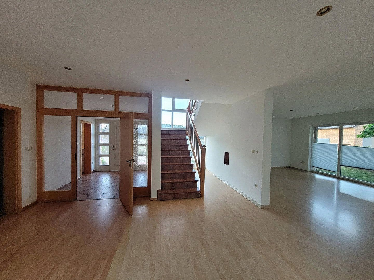 Predaj domu 177 m², pozemok 2.100 m², Hohenburg, Bavorsko Predaj domu 177 m², pozemok 2.100 m², Hohenburg, Bavorsko