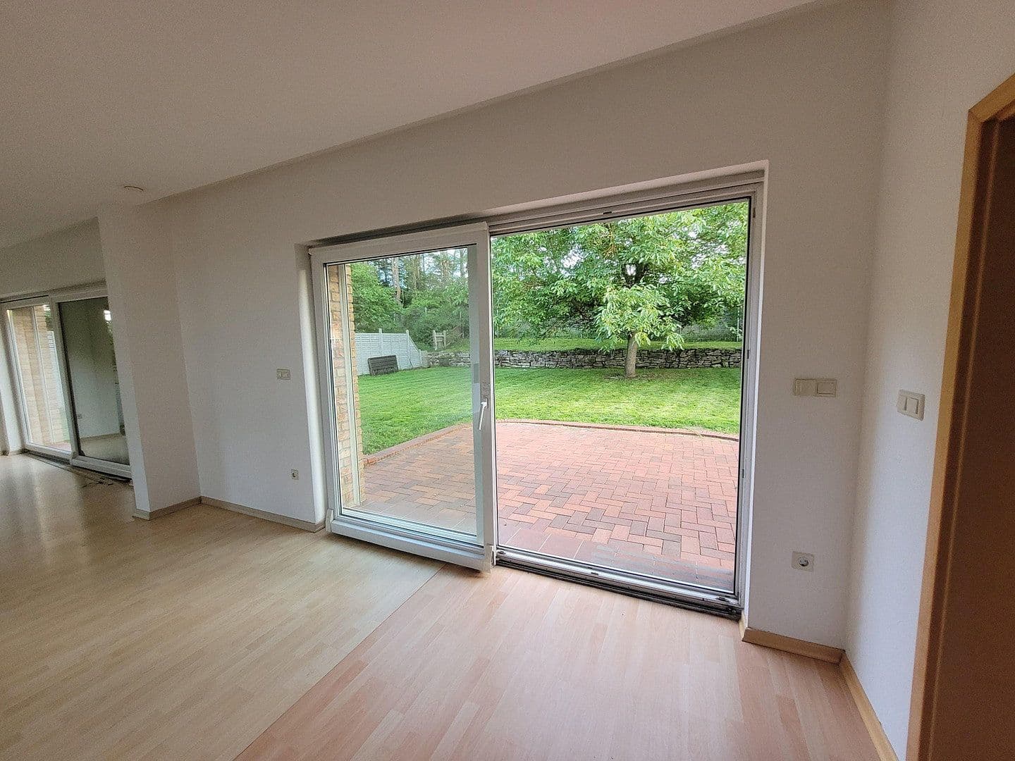 Predaj domu 177 m², pozemok 2.100 m², Hohenburg, Bavorsko Predaj domu 177 m², pozemok 2.100 m², Hohenburg, Bavorsko