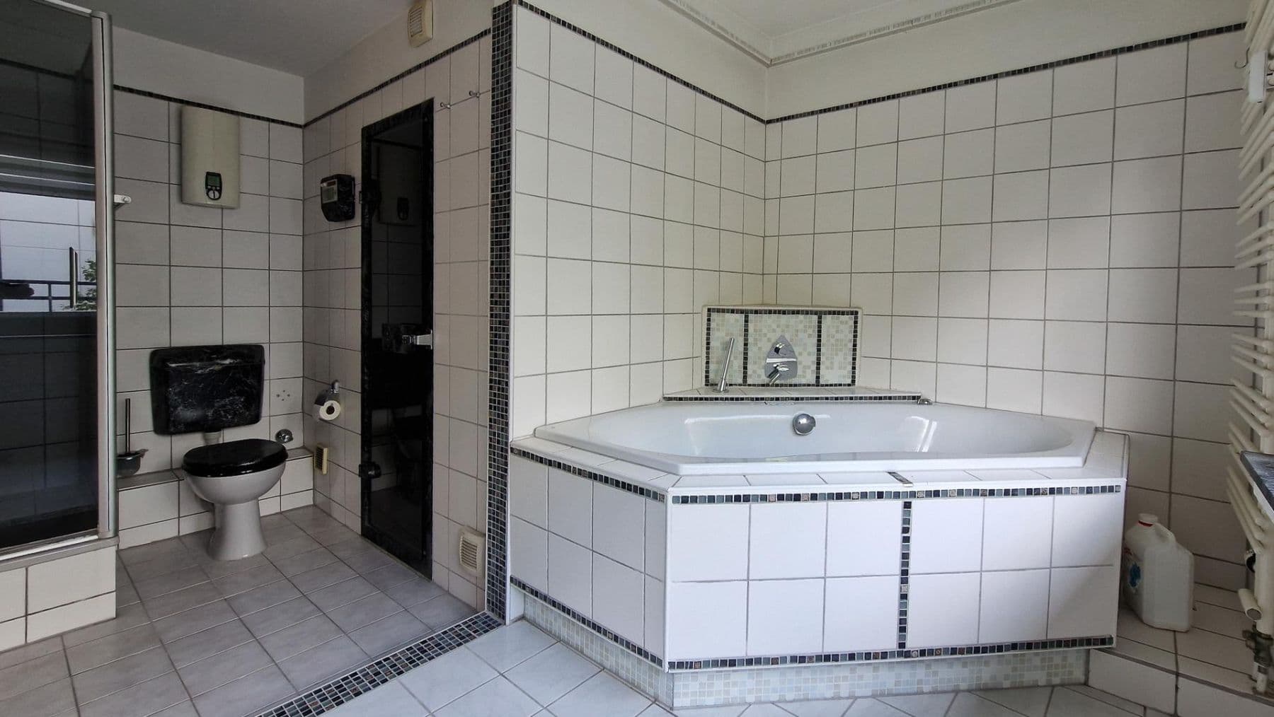 Predaj bytu 3-izbový 137 m², Leverkusen, Severné Porýnie - Westfálsko Predaj bytu 3-izbový 137 m², Leverkusen, Severné Porýnie - Westfálsko
