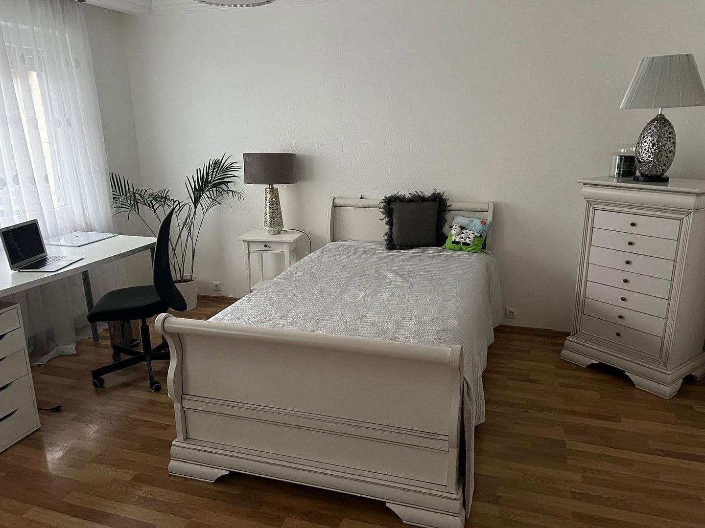 Prenájom bytu 3-izbový 84 m², Koppentalstraße 3, Stuttgart, Bádensko-Wurttembersko Prenájom bytu 3-izbový 84 m², Koppentalstraße 3, Stuttgart, Bádensko-Wurttembersko