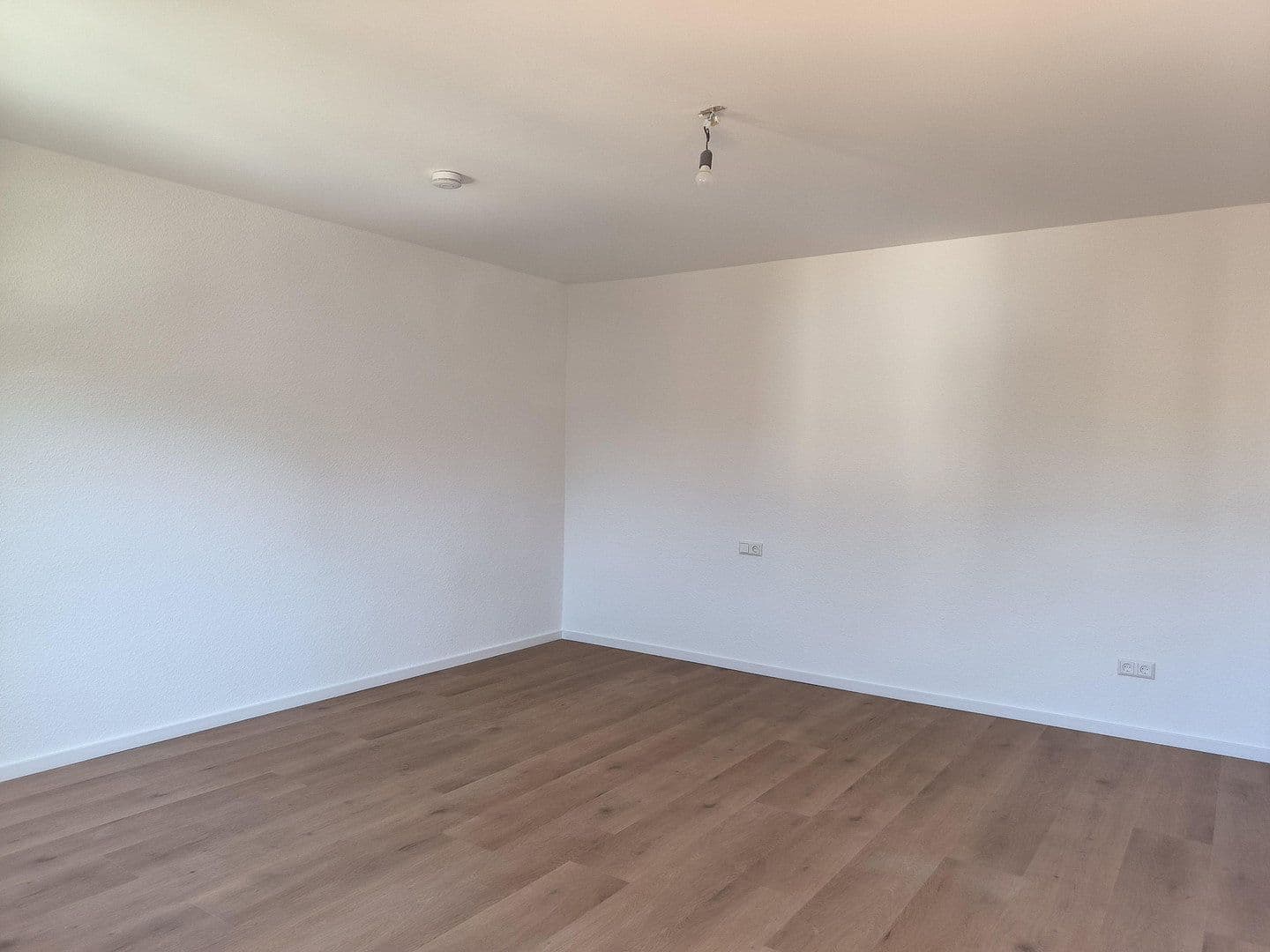Prenájom bytu 1-izbový 37 m², Heilbronn, Bádensko-Wurttembersko Prenájom bytu 1-izbový 37 m², Heilbronn, Bádensko-Wurttembersko