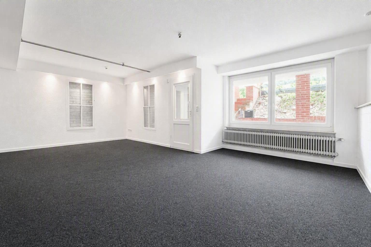 Prenájom bytu 1-izbový 50 m², Nienburg/Weser, Dolné Sasko Prenájom bytu 1-izbový 50 m², Nienburg/Weser, Dolné Sasko