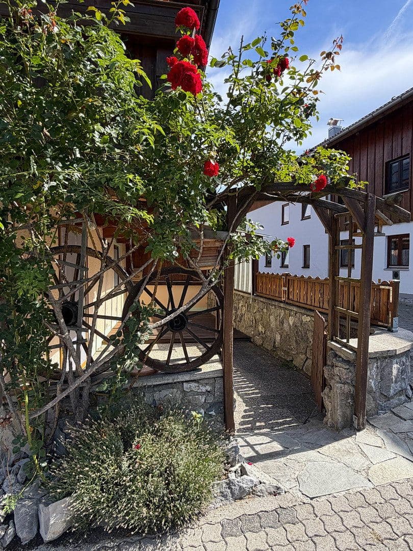 Prenájom bytu 3-izbový 84 m², Königsdorf, Bavorsko Prenájom bytu 3-izbový 84 m², Königsdorf, Bavorsko