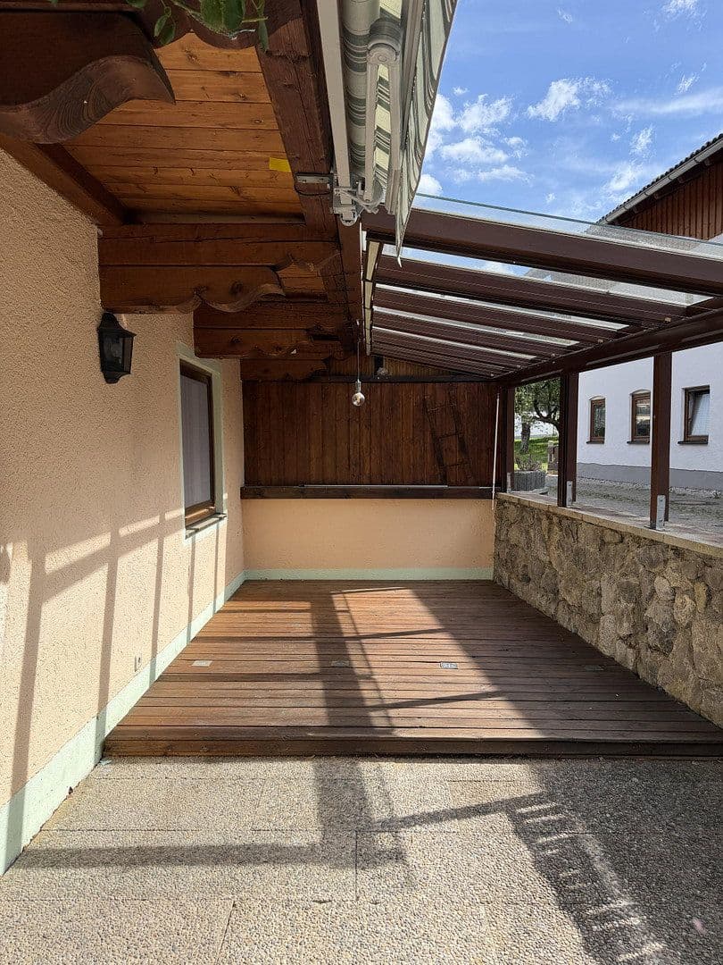 Prenájom bytu 3-izbový 84 m², Königsdorf, Bavorsko Prenájom bytu 3-izbový 84 m², Königsdorf, Bavorsko