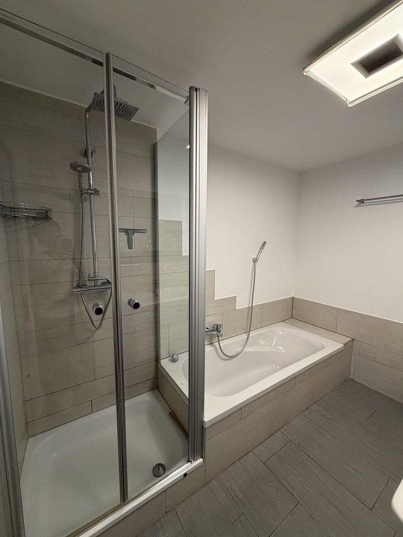 Prenájom bytu 3-izbový 84 m², Königsdorf, Bavorsko Prenájom bytu 3-izbový 84 m², Königsdorf, Bavorsko