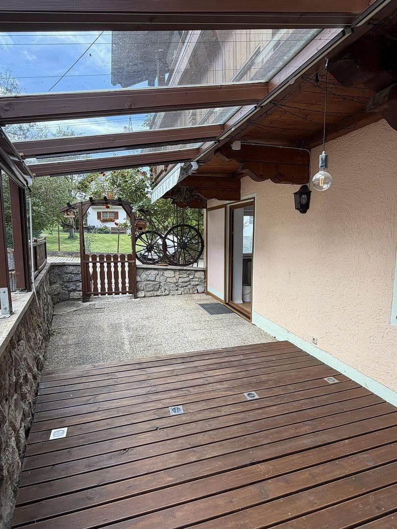 Prenájom bytu 3-izbový 84 m², Königsdorf, Bavorsko Prenájom bytu 3-izbový 84 m², Königsdorf, Bavorsko