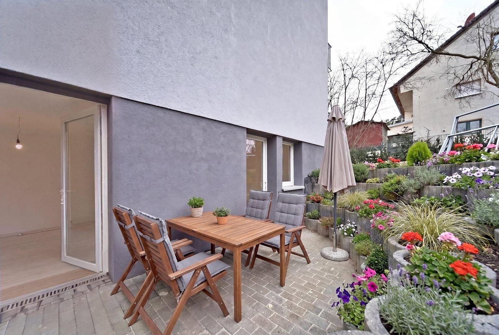 Predaj bytu 4-izbový 112 m², Schobertweg 38, Erlangen, Bavorsko Predaj bytu 4-izbový 112 m², Schobertweg 38, Erlangen, Bavorsko