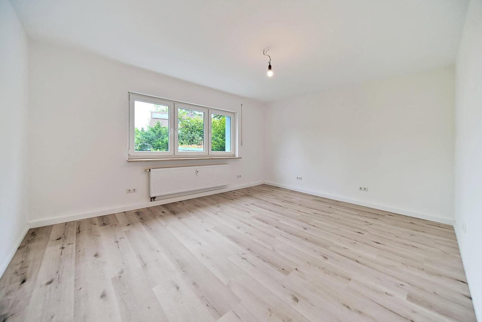 Predaj bytu 4-izbový 112 m², Schobertweg 38, Erlangen, Bavorsko Predaj bytu 4-izbový 112 m², Schobertweg 38, Erlangen, Bavorsko