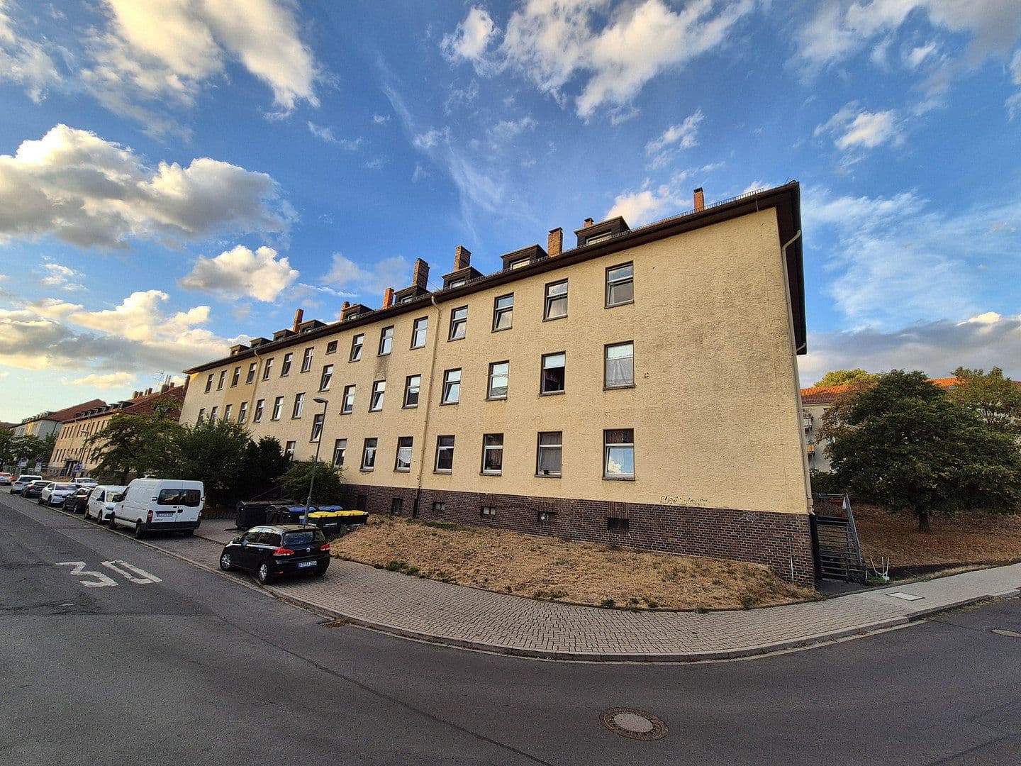 Predaj domu 2.016 m², pozemok 2.167 m², Fulda, Hesensko Predaj domu 2.016 m², pozemok 2.167 m², Fulda, Hesensko