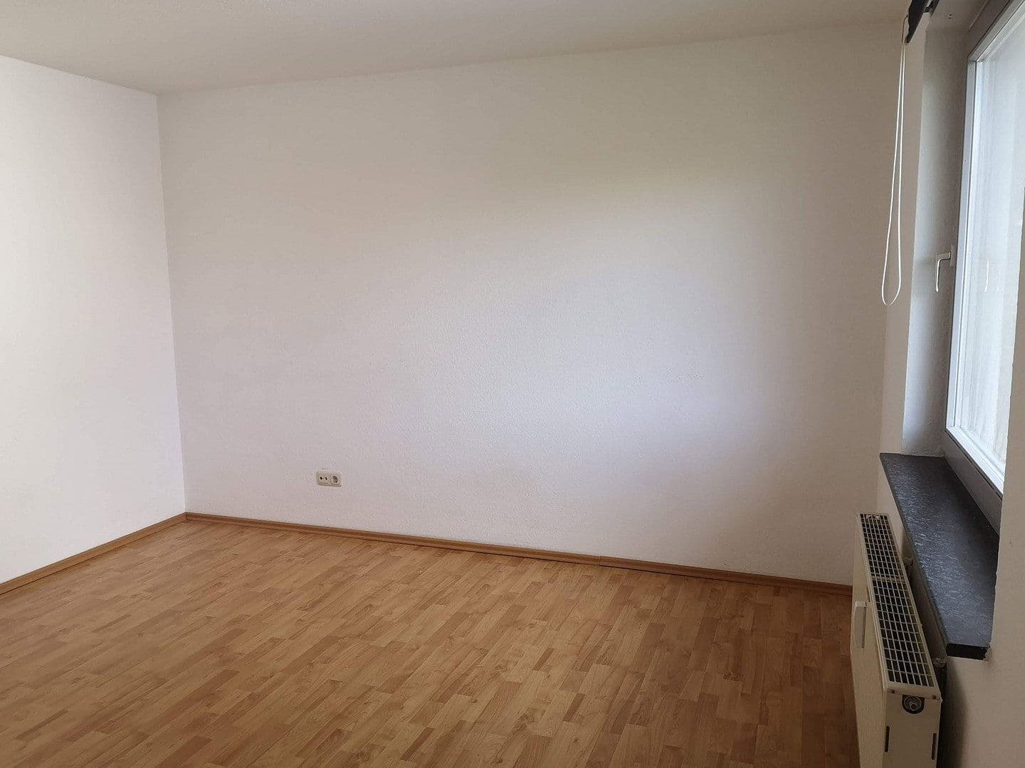 Prenájom bytu 2-izbový 84 m², Niedernhausen, Hesensko Prenájom bytu 2-izbový 84 m², Niedernhausen, Hesensko