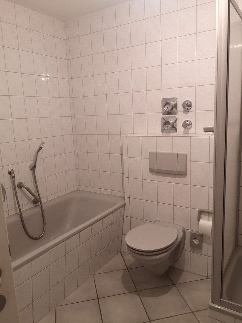 Prenájom bytu 2-izbový 84 m², Niedernhausen, Hesensko Prenájom bytu 2-izbový 84 m², Niedernhausen, Hesensko