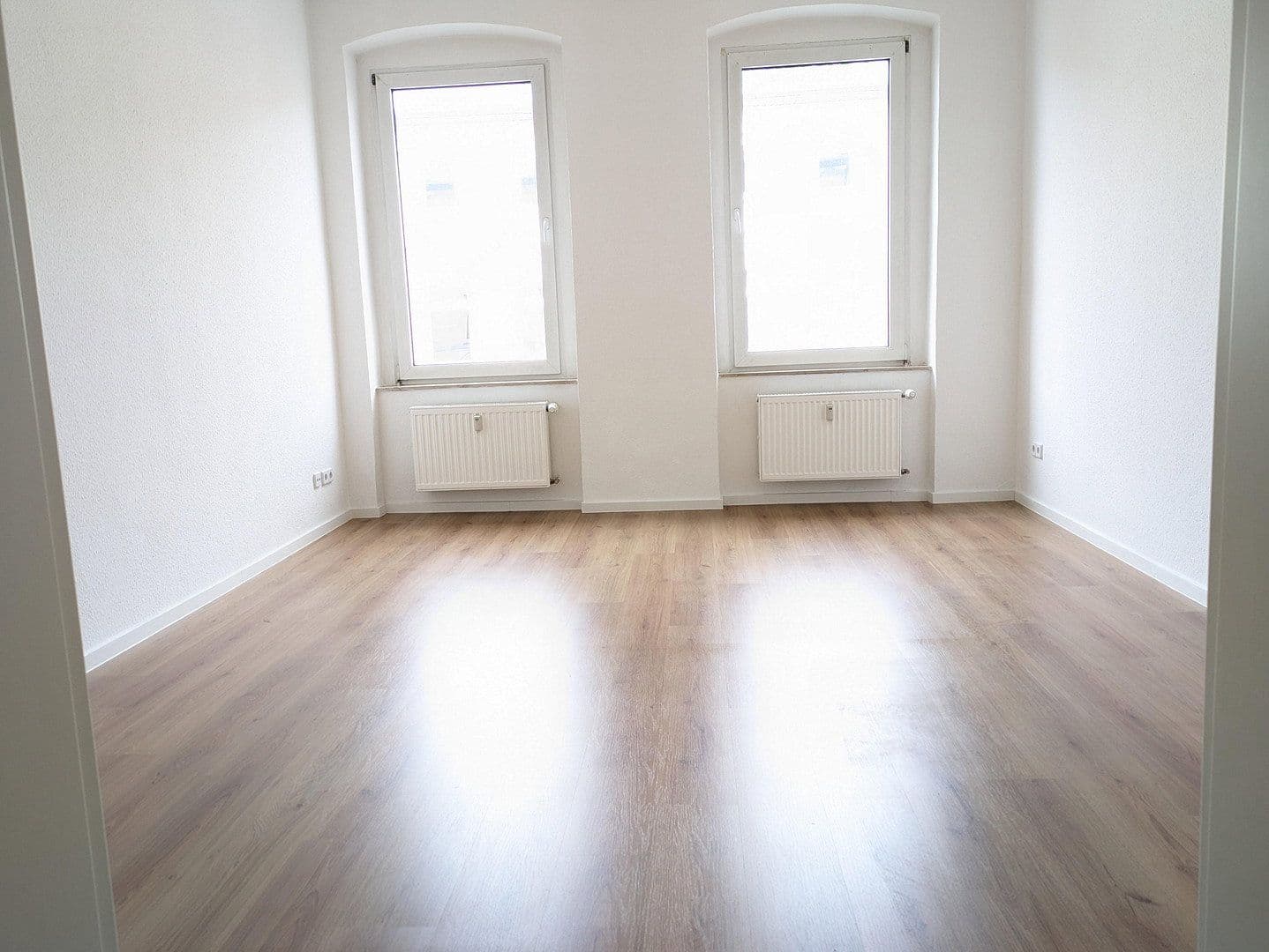 Prenájom bytu 3-izbový 81 m², Thomasiusstr. 12, Halle, Sasko-Anhaltsko Prenájom bytu 3-izbový 81 m², Thomasiusstr. 12, Halle, Sasko-Anhaltsko
