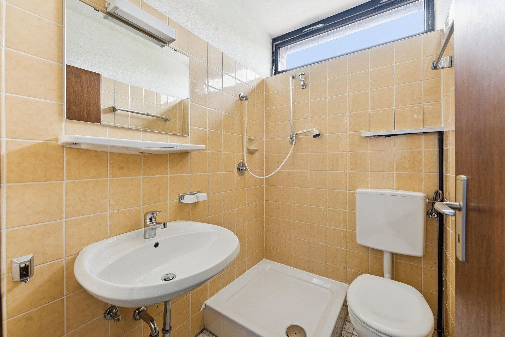 Predaj domu 130 m², pozemok 473 m², Marienburger Strasse 32, Bovenden, Dolné Sasko Predaj domu 130 m², pozemok 473 m², Marienburger Strasse 32, Bovenden, Dolné Sasko