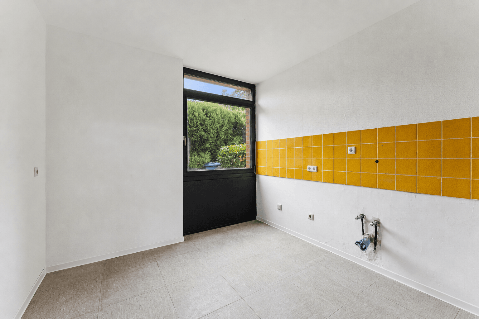 Predaj domu 130 m², pozemok 473 m², Marienburger Strasse 32, Bovenden, Dolné Sasko Predaj domu 130 m², pozemok 473 m², Marienburger Strasse 32, Bovenden, Dolné Sasko