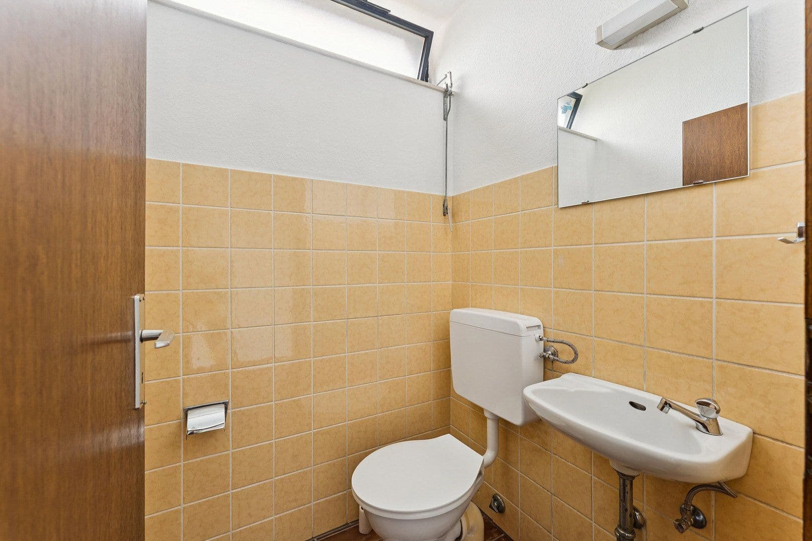 Predaj domu 130 m², pozemok 473 m², Marienburger Strasse 32, Bovenden, Dolné Sasko Predaj domu 130 m², pozemok 473 m², Marienburger Strasse 32, Bovenden, Dolné Sasko