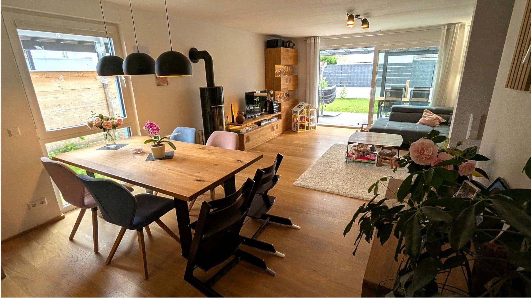 Predaj domu 132 m², pozemok 270 m², Ebersbach an der Fils, Bádensko-Wurttembersko Predaj domu 132 m², pozemok 270 m², Ebersbach an der Fils, Bádensko-Wurttembersko