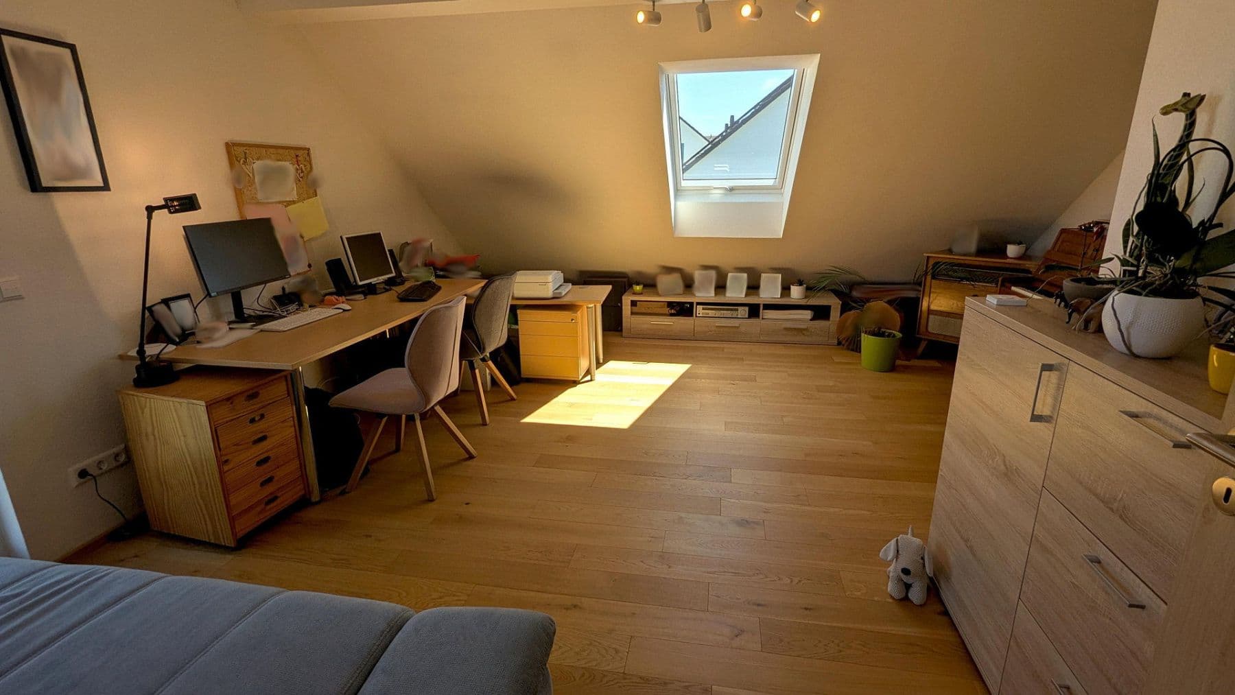 Predaj domu 132 m², pozemok 270 m², Ebersbach an der Fils, Bádensko-Wurttembersko Predaj domu 132 m², pozemok 270 m², Ebersbach an der Fils, Bádensko-Wurttembersko