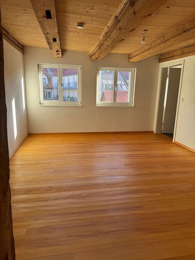 Prenájom bytu 3-izbový 137 m², Sommergasse 16, Bräunlingen, Bádensko-Wurttembersko Prenájom bytu 3-izbový 137 m², Sommergasse 16, Bräunlingen, Bádensko-Wurttembersko
