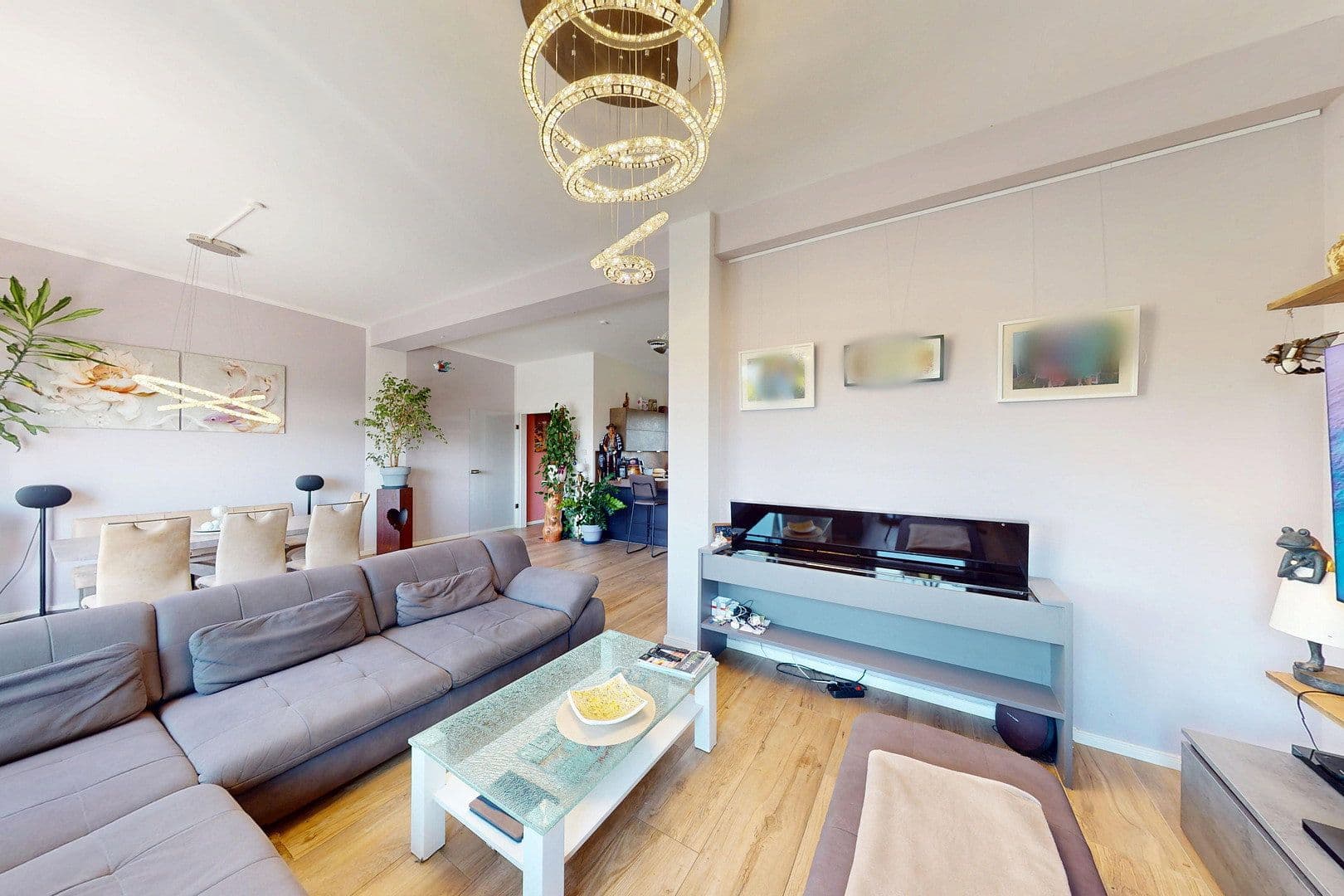 Predaj bytu 4-izbový 136 m², Birminghamstraße 115, Frankfurt am Main, Hesensko Predaj bytu 4-izbový 136 m², Birminghamstraße 115, Frankfurt am Main, Hesensko