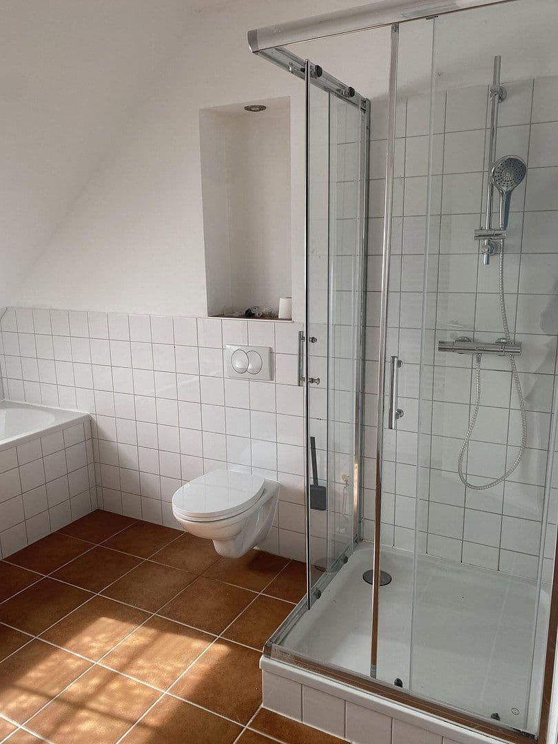 Prenájom bytu 3-izbový 100 m², Kantstrasse 16-18, Lübeck, Šlezvicko-Holštajnsko Prenájom bytu 3-izbový 100 m², Kantstrasse 16-18, Lübeck, Šlezvicko-Holštajnsko